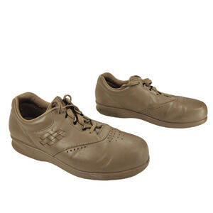 SAS Womens Free Time Leather Walking Shoes sz 8.5 M Beige Diabetic Sneakers READ